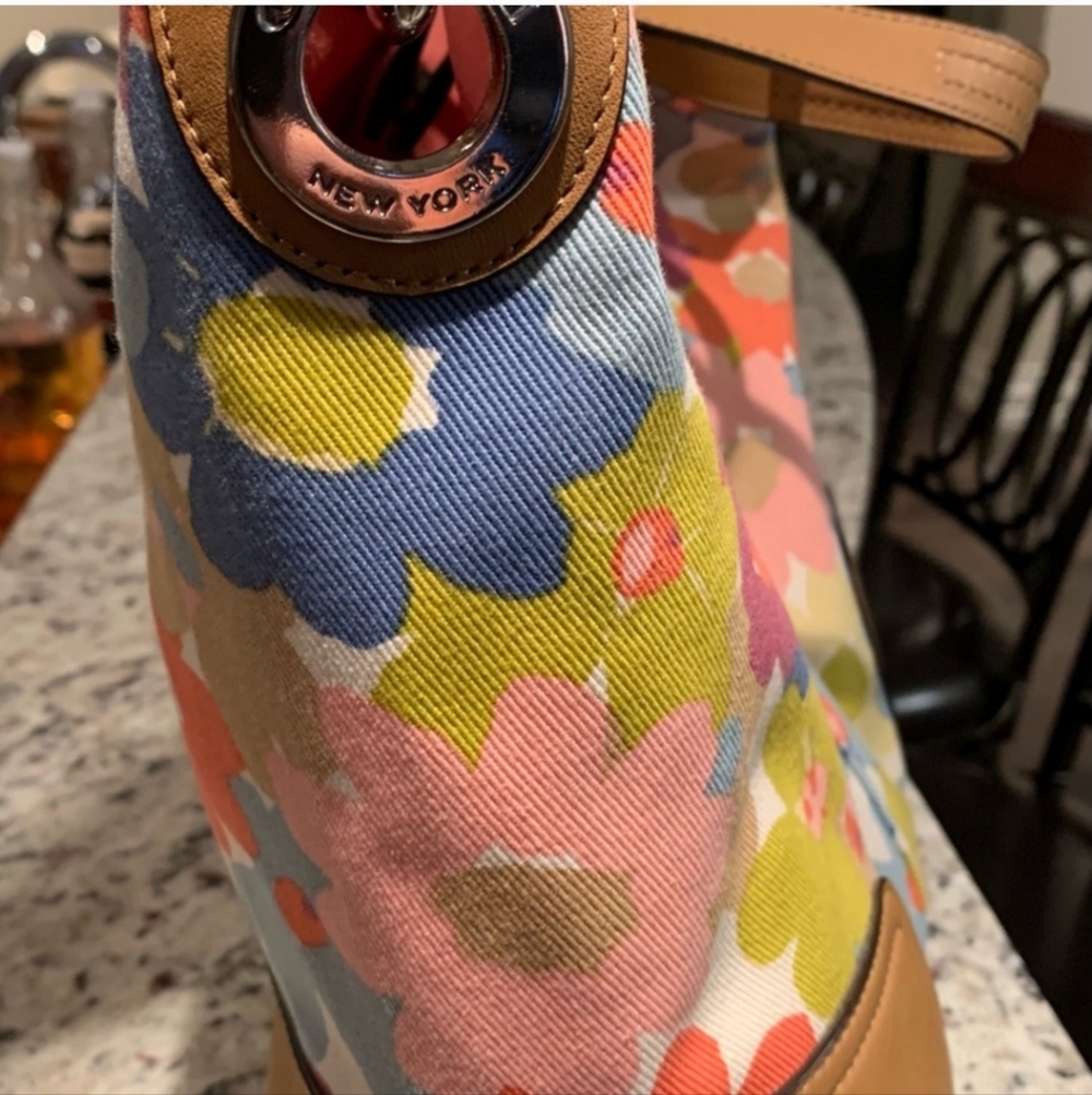 🌺 COACH (AUTHENTIC) HADLEY FLORAL MEDIUM TOTE BAG - EUC🌺 - Picture 3 of 6